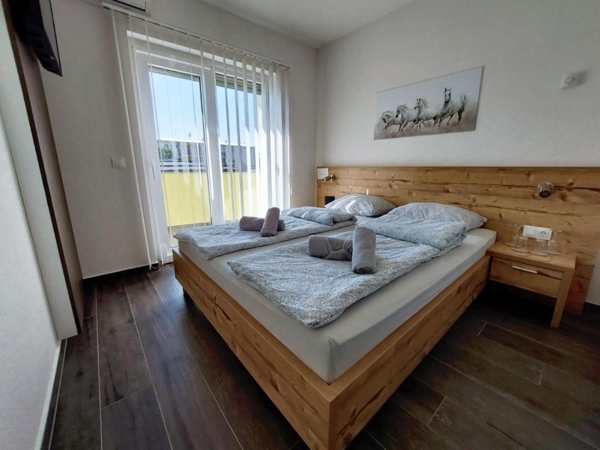 Gold Apartmani Kozarac المظهر الخارجي الصورة